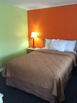 Clarence Fels Three Crown Motel מראה חיצוני תמונה