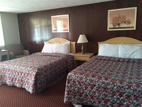 Clarence Fels Three Crown Motel מראה חיצוני תמונה